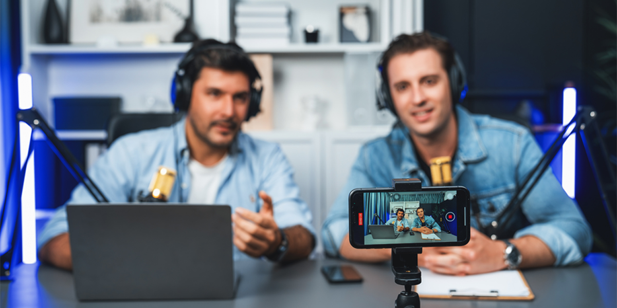 Live-Vs-Pre-Recorded-Content.jpg